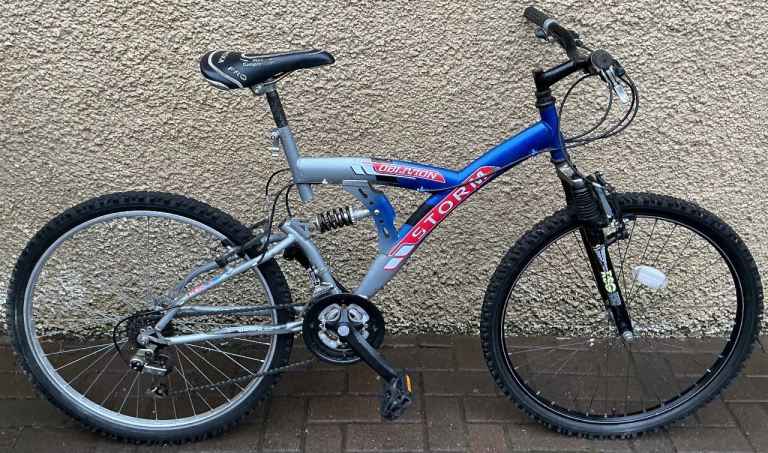 Bike/Bicycle.GENTS STORM “ OBLIVION “ MEDIUM FRAME MOUNTAIN BIKE 