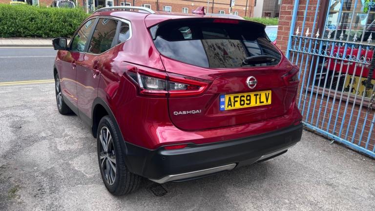 Nissan qashqai N1.5 dCi 115 N-Connecta 5dr 2 owners full Nissan history stunning