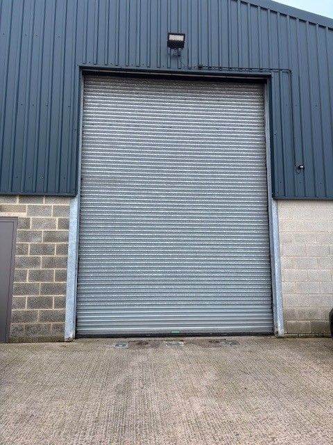 Roller shutter doors x4 - H-5.1m x W-3.7m