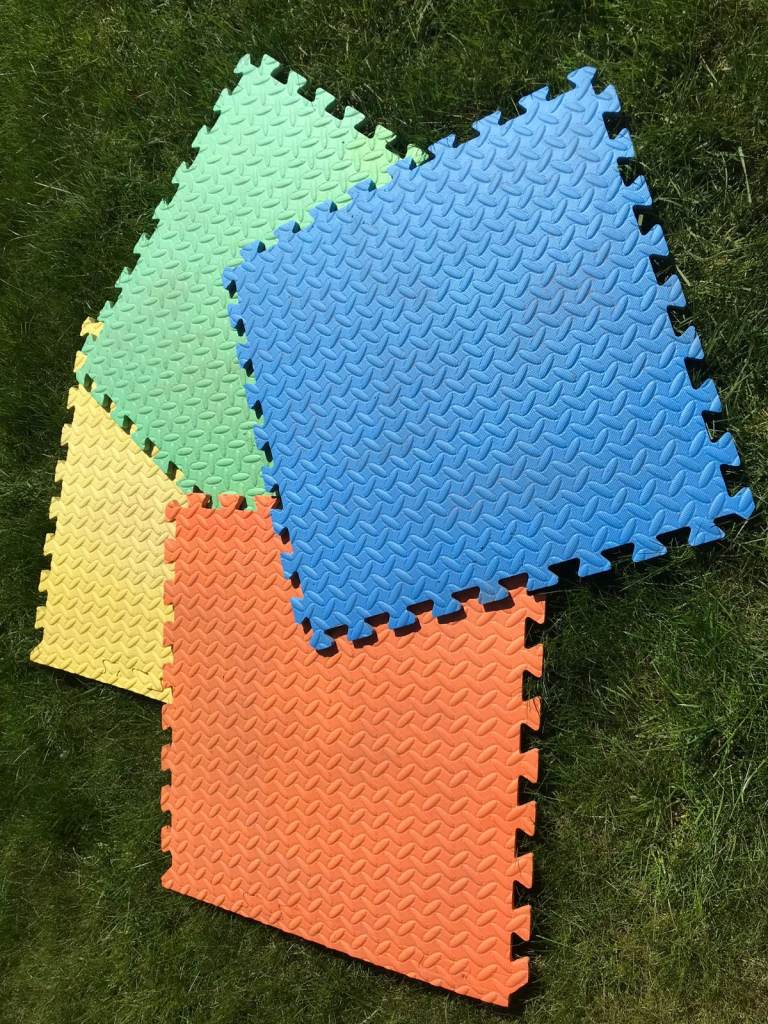 32 Interlocking Foam Tiles