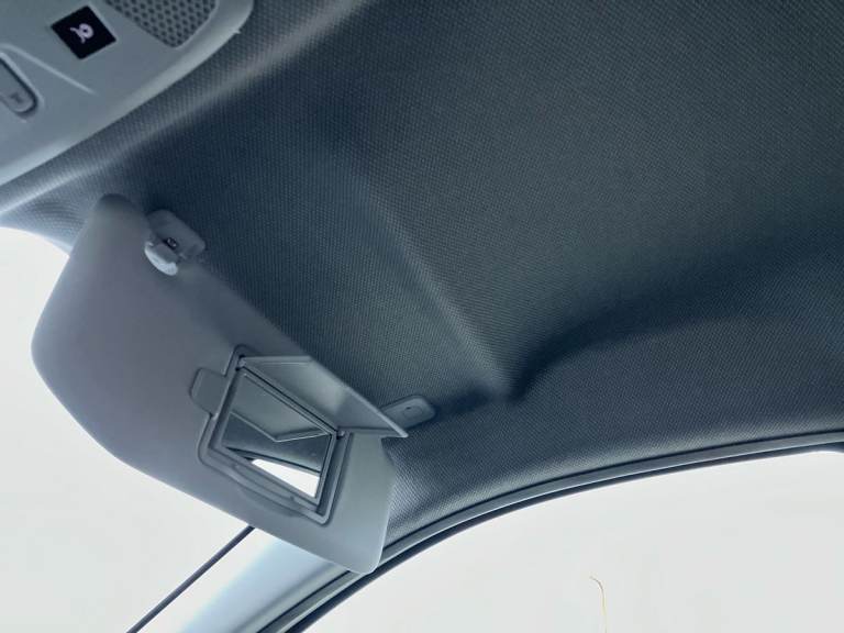 2025 Jeep Avenger 1.2 e-Hybrid Summit 5dr DCT Hatchback PETROL Automatic