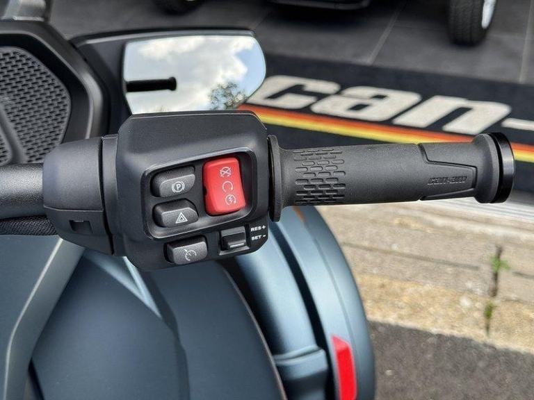 Can-Am Spyder F3 1330 LTD 1330 ACE 3-Wheel 