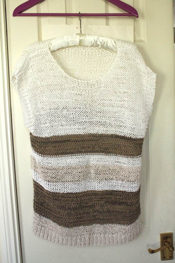 Women's TU Chunky Knit Sleeveless T-Shirt size 14,can be posted