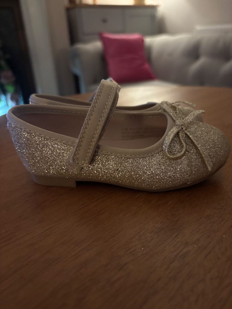 Girls Gold Sparkly Party Shoes Size 5