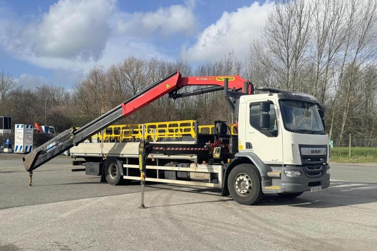 2021 70 plate Euro 6 DAF LF260 4×2 18t Streetlighter