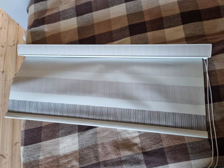 Blackout roller blinds