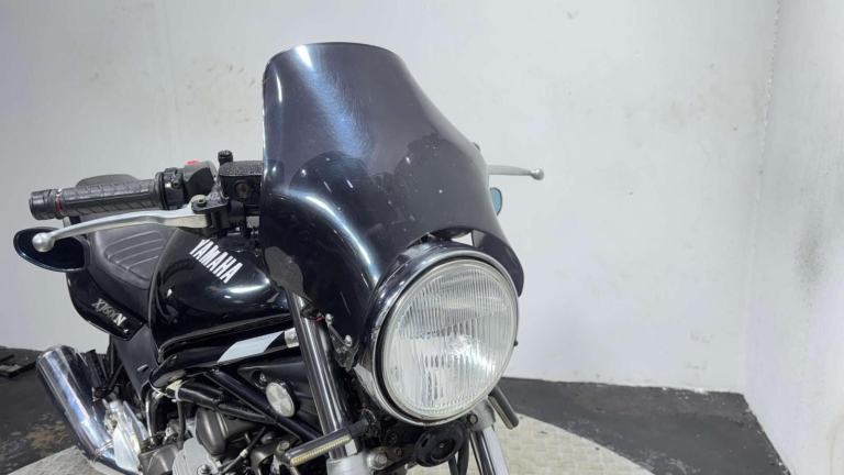 Yamaha XJ6 XJ600 1997 23K RUNNING PROJECT BIKE SPARES OR REPAIR 600CC