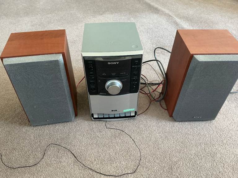 Sony CMT-EH20DAB Compact Micro Hi-Fi Component System Silver Black DAB FM Radio  