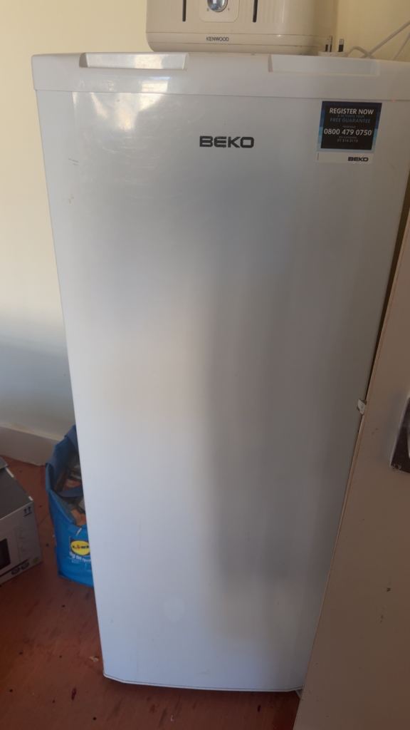 Beko Freestanding Fridge – White, Good Condition