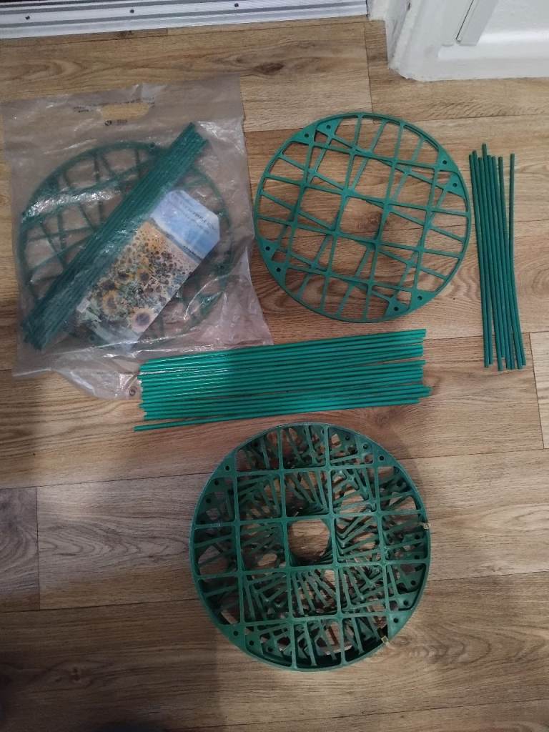 4 sets Grow Through Plant Support collection Thornton heath