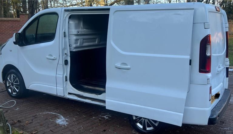 2014 Vauxhall Vivaro 2.7t 1.6 CDTi Swb  NO VAT TO PAY facelift model 64 FULL MOT Colour Coded Body 