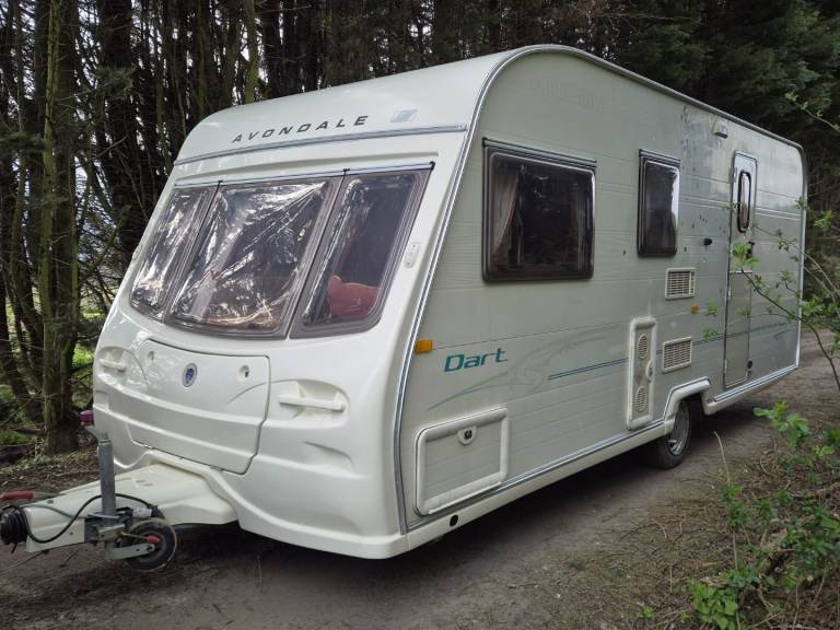 2005 4 berth Avondale caravan 