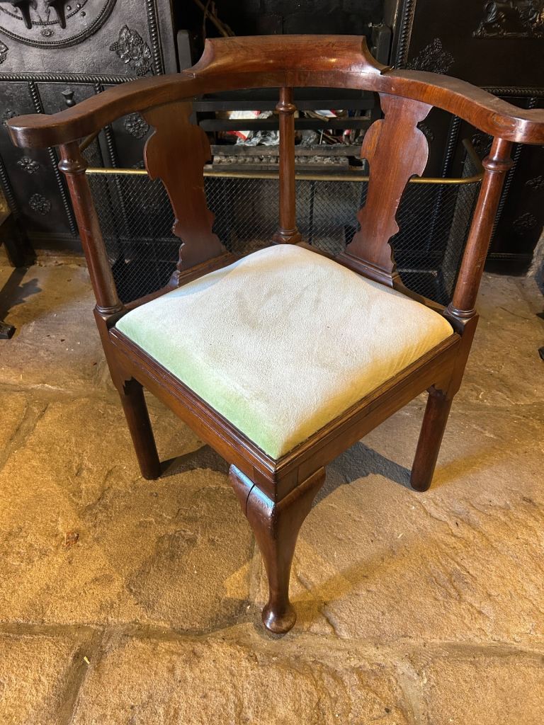 ANTIQUE GEORGE II WALNUT CORNER ARMCHAIR 18TH CENTURY CIRCA 1750 £95ono