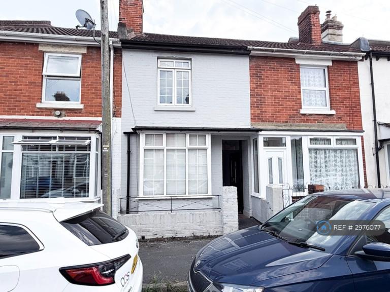 2 bedroom house in Freemantle Road, Gosport, PO12 (2 bed) (#2976077)