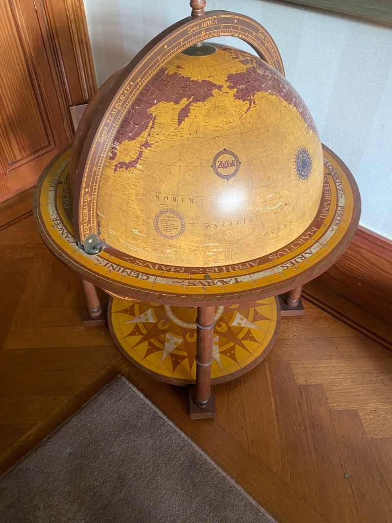 Zoffoli globe bar