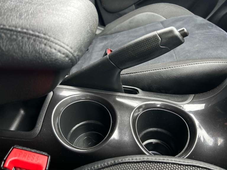 2017 Nissan Juke 1.2 DIG-T N-Connecta SUV 5dr Petrol Manual Euro 6 (s/s) (115 ps) SUV PETROL Manual