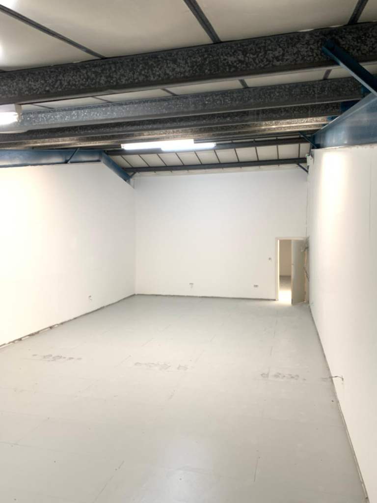 Flexible Office/Tutoring Space/Studio/Online Business Hub To Let – Cheetham Hill, Manchester £125 PW