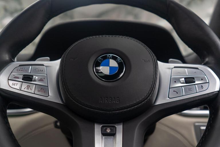  BMW 7 Series 3.0 745Le 12kWh M Sport Auto xDrive Euro 6 (s/s) 4dr Petrol/Electric Hybrid Automatic