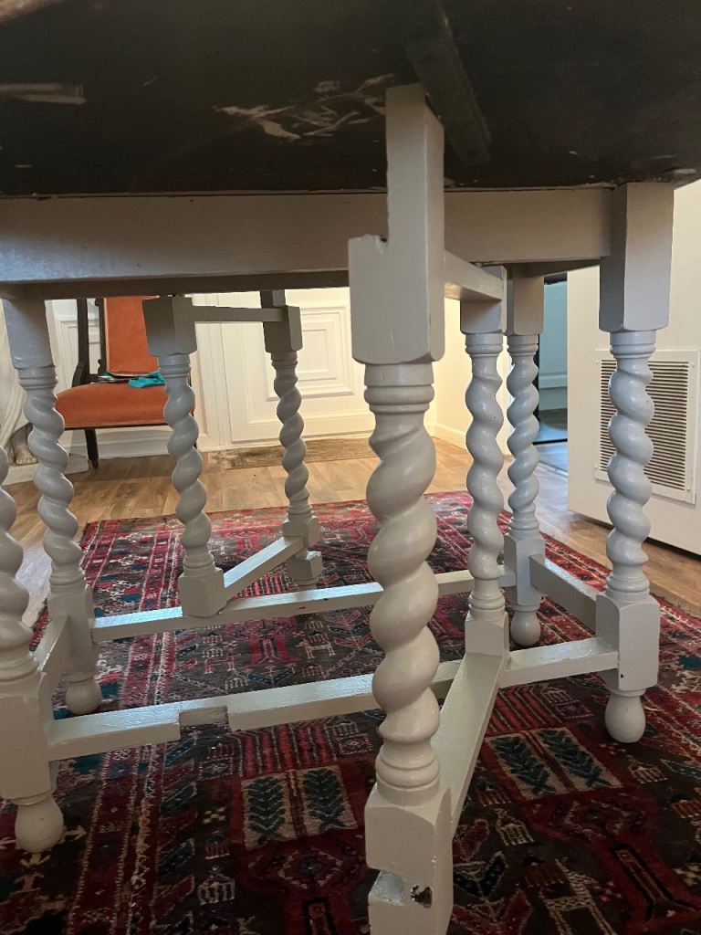 Vintage English Light Oak Top Gate Leg Table 