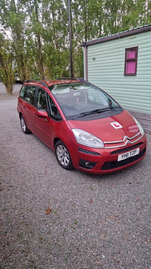 Citroen, C4 GRAND PICASSO, MPV, 2011, Semi-Auto, 1560 (cc), 5 doors