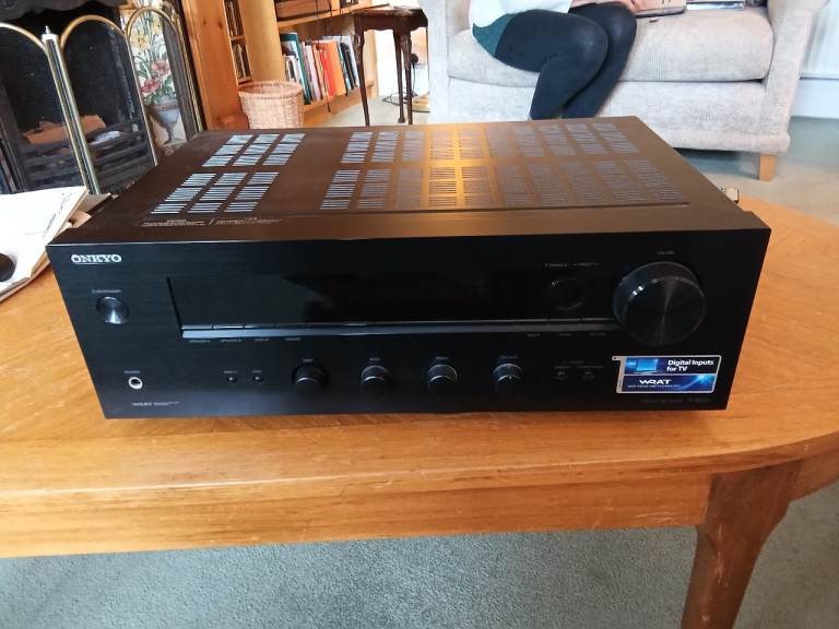 Onkyo  TX-8020 stereo radio receiver and amplifiet