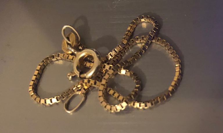 image for 9ct Gold Fine Bracelet 7 inch