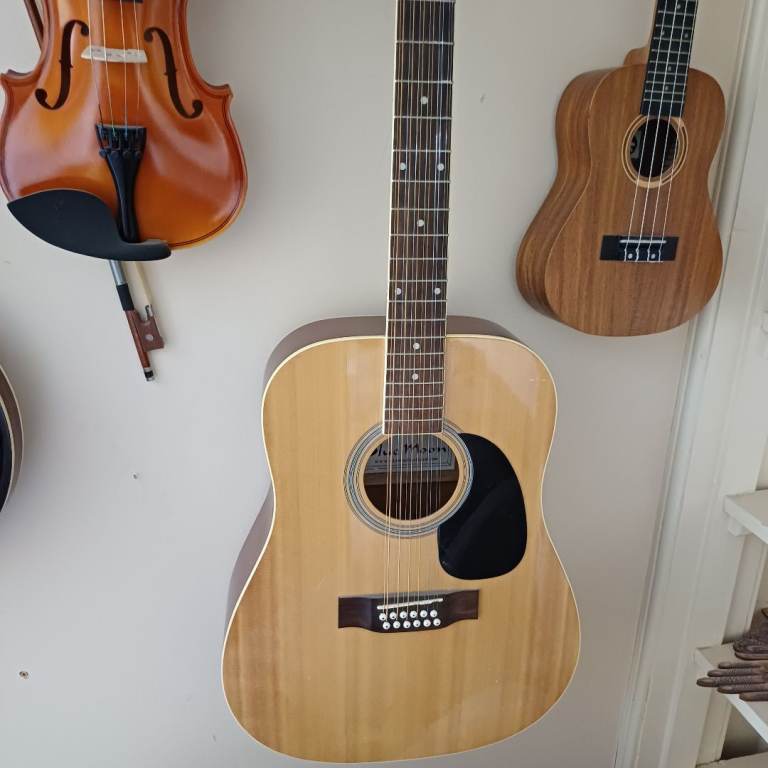 12 string guitar . As new 