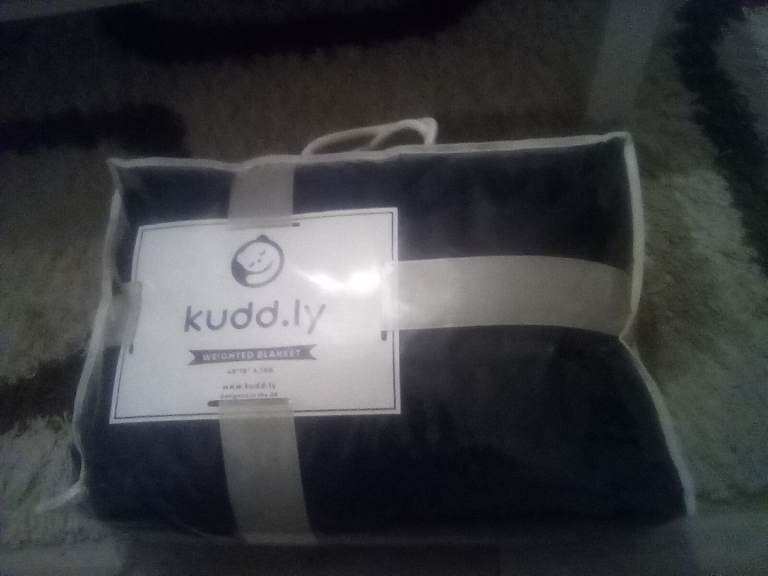 Kuddly weighted blanket, brand new still in original packaging