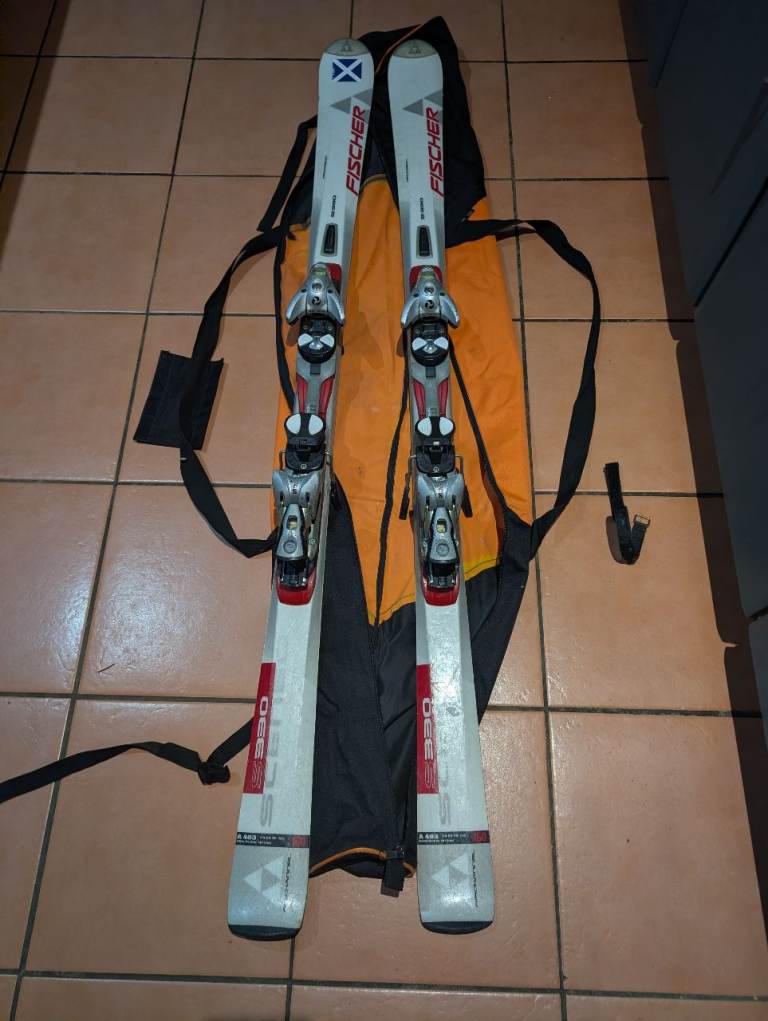 Fischer Sceneo S330 + Salomon S912Ti Bindings + Salomon Northpole Poles + Bag