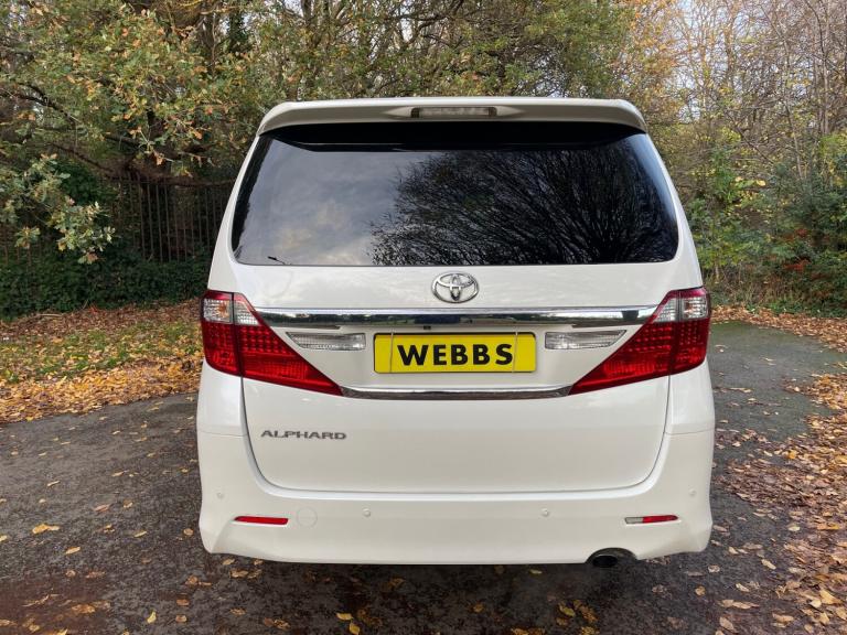 TOYOTA ALPHARD 2.4 2012