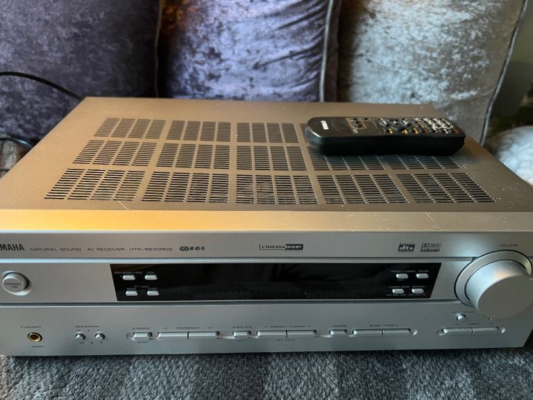 Yamaha HTR-5630RDS AV Receiver with Speakers and Remote