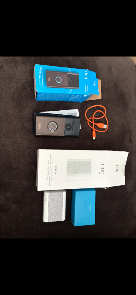 Ring doorbell and chime new £85