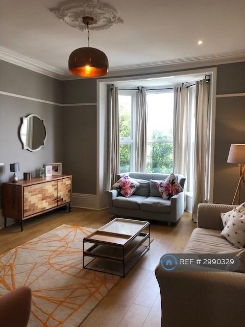3 bedroom flat in Villiers Road, Southsea, PO5 (3 bed) (#2990329)