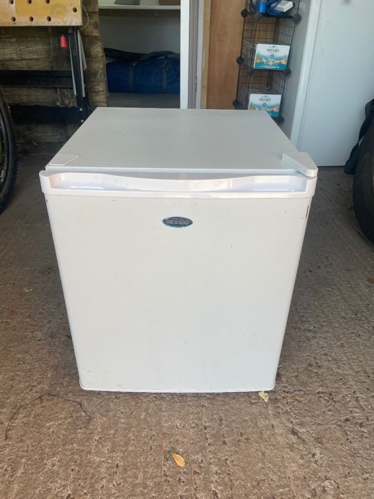 Fridge compact