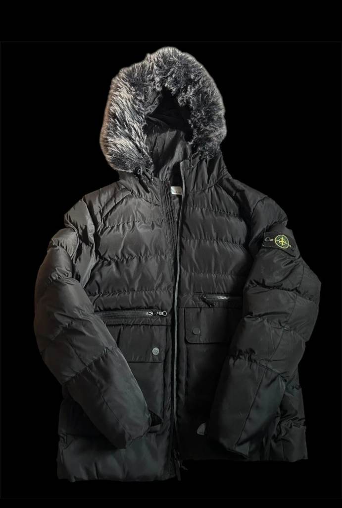 Stone Island Puffer Jacket with Fur Hood – Black, Good Condition