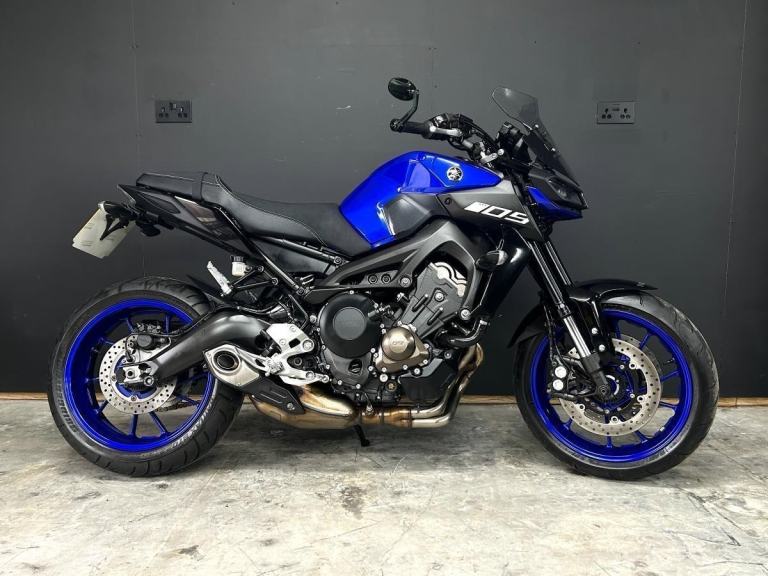 2019 19-PLATE YAMAHA MT-09 ABS 11,065 MILES ** FSH ** NEW TYRE ** EXTRAS **