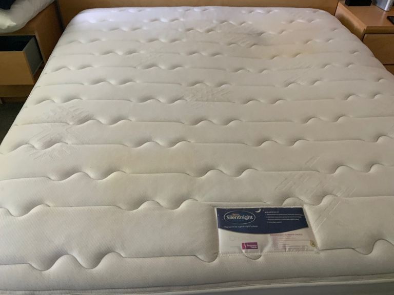 Silent night super king mattress 2000 pocket spring 