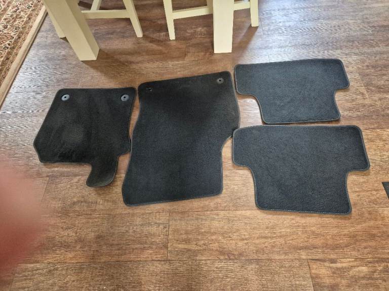 Q2Car Mats