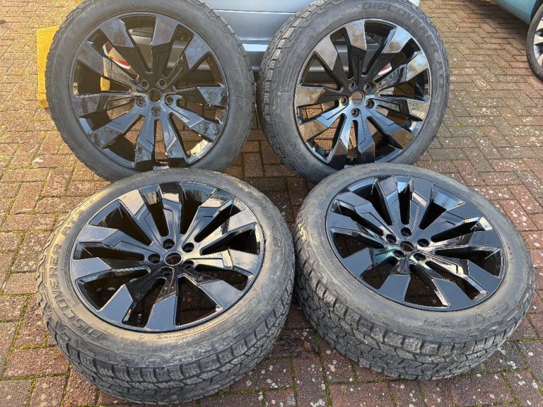 Genuine Urban WX1 Alloy Wheels - 22Inch - Fresh Refurb in Gloss Black - Excellent Condition 