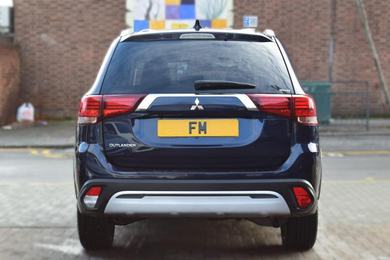 2020 Mitsubishi Outlander 2.0 MIVEC Design CVT 4WD Euro 6 (s/s) 5dr ESTATE Petrol Automatic