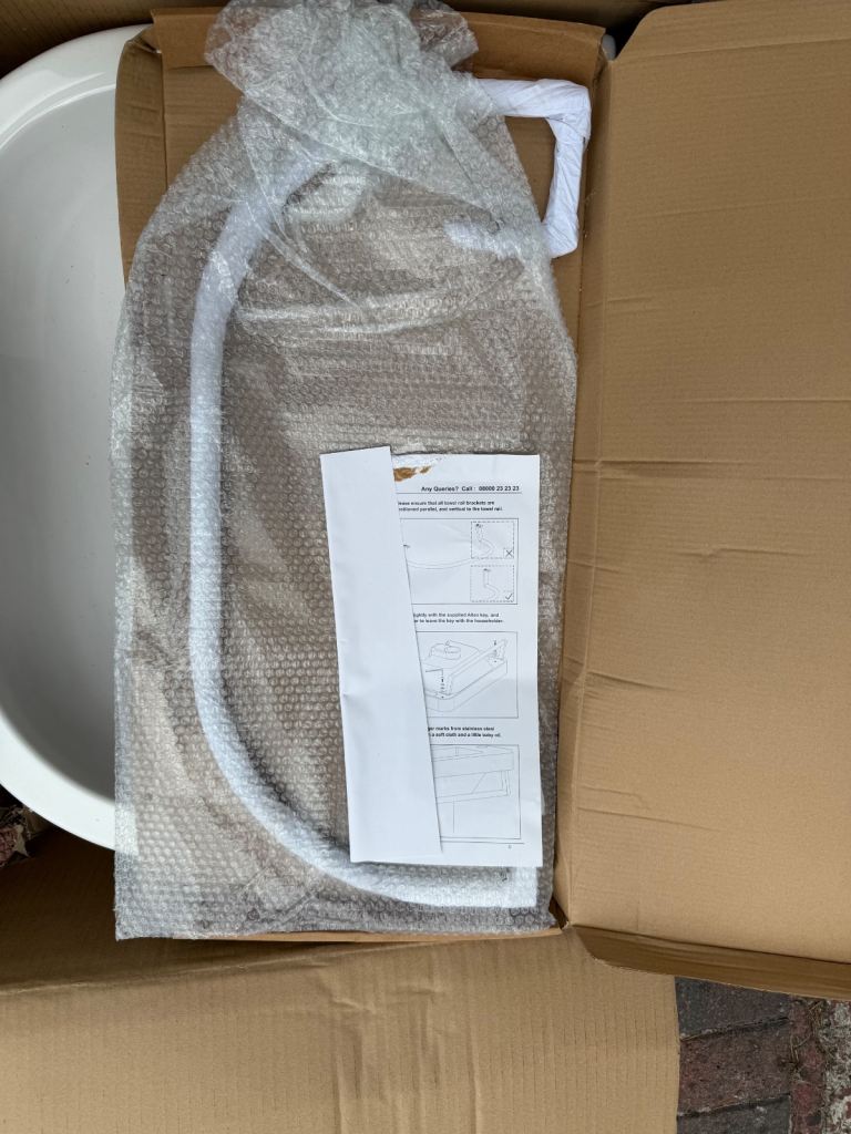 Euro Mono Basin White with chrome towel rail