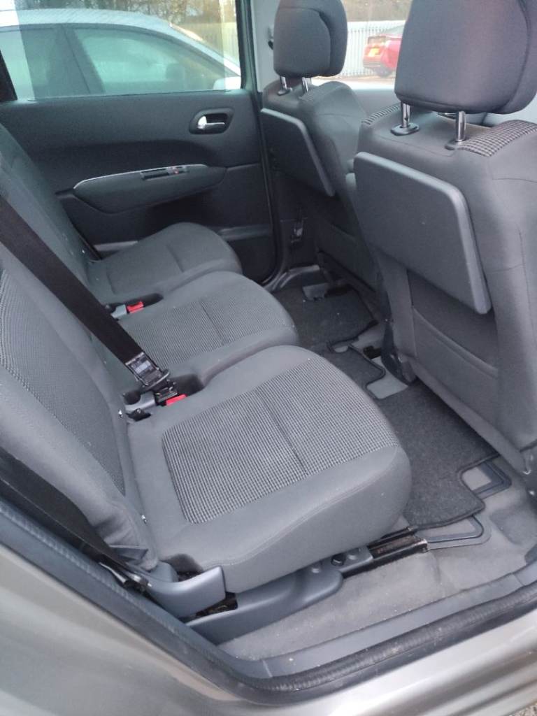 2016 Peugeot 5008 7 seater MPV Automatic Pan Roof