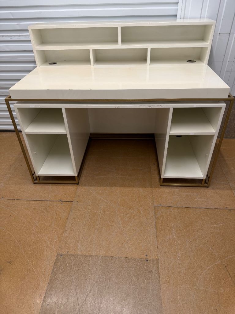 MODERN WHITE AND GOLD RECEPTION DESK. Free delivery!!!