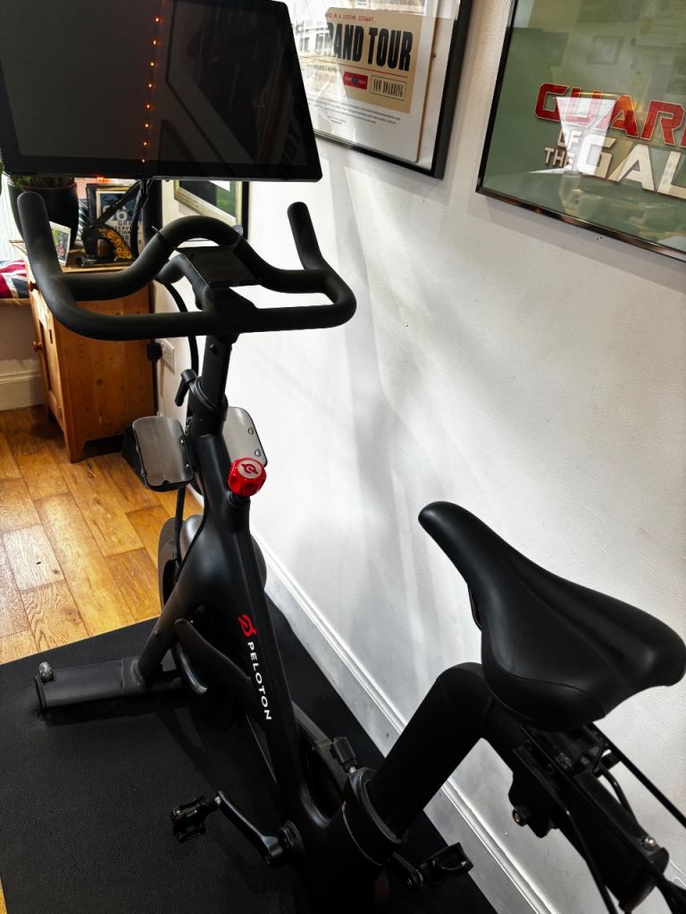  Peloton exercise bike