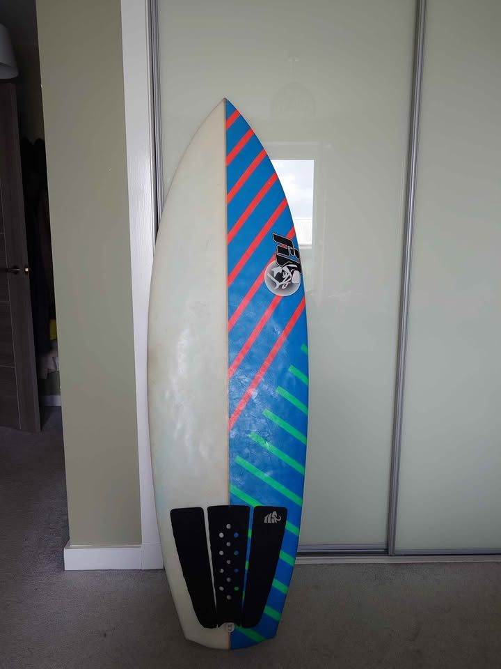 Luke Young Robot surfboard 5.3ft