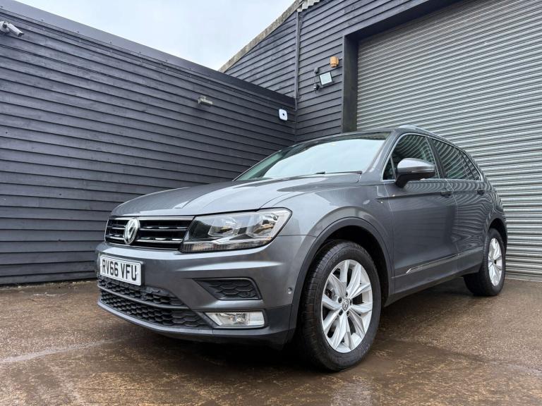 2016 Volkswagen Tiguan 2.0 Tiguan SE Nav TDI BlueMotion Technology 4Motion Semi-Auto 4WD 5dr SUV ...
