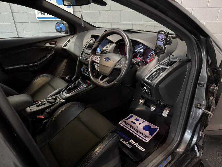 FORD FOCUS 2.3 T EcoBoost RS Grey Manual Petrol 2016