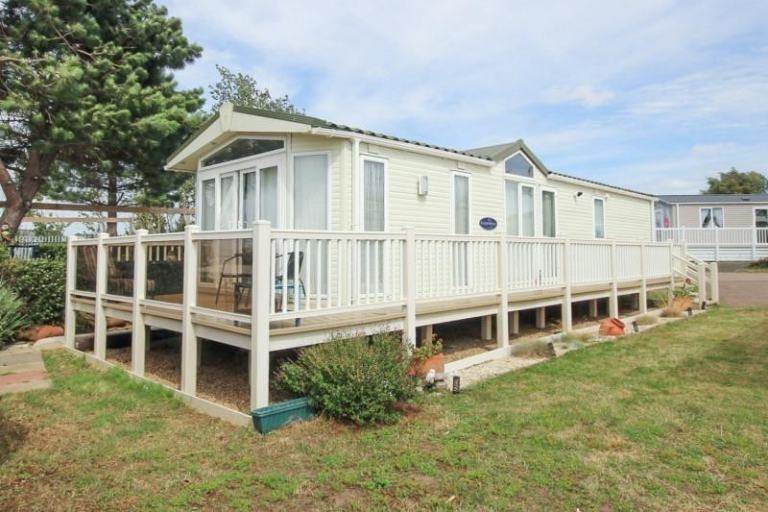 Static Caravan Pemberton Knightsbridge for sale at Manor House holiday park DN22