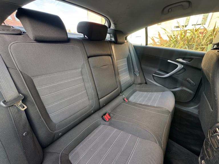 2012 Vauxhall Insignia 2.0 CDTi SRi Nav [160] 5dr HATCHBACK Diesel Manual