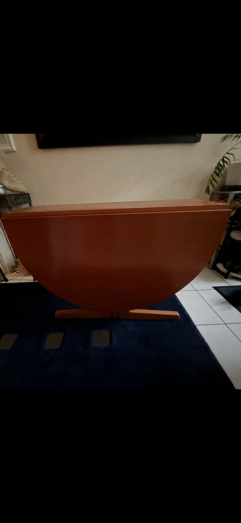 Oval drop leaf dining table